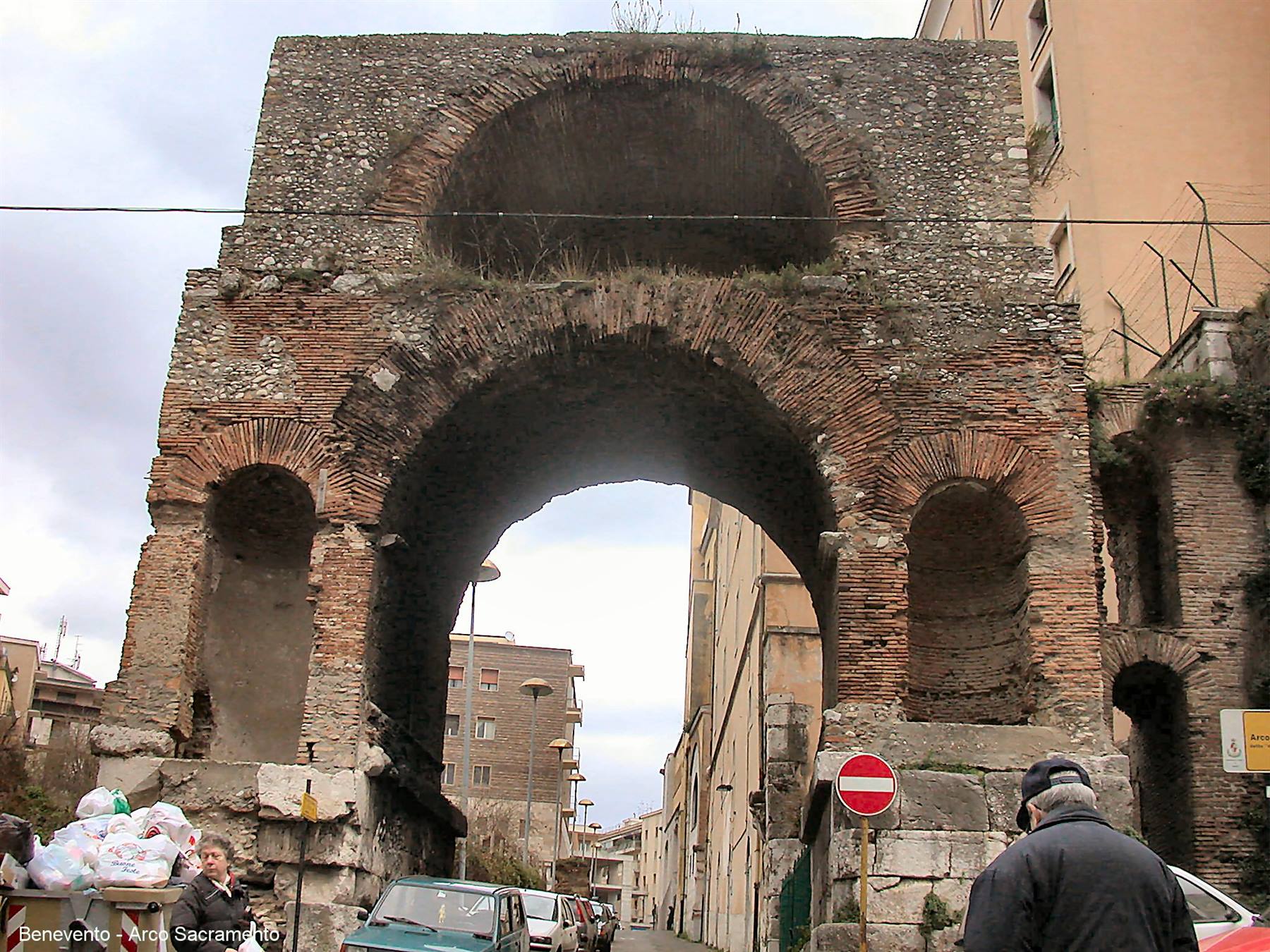 Benevento - Arco Sacramento