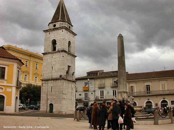 Benevento - il campanile Santa Sofia