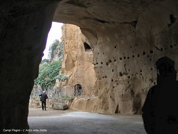 Campi Flegrei - L'Antro della Sibilla