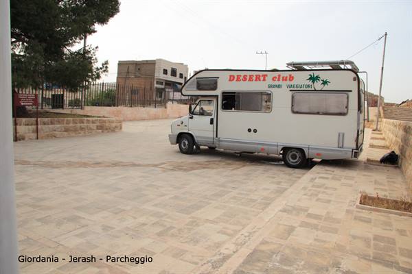 Giordania - Jerash - Parcheggio