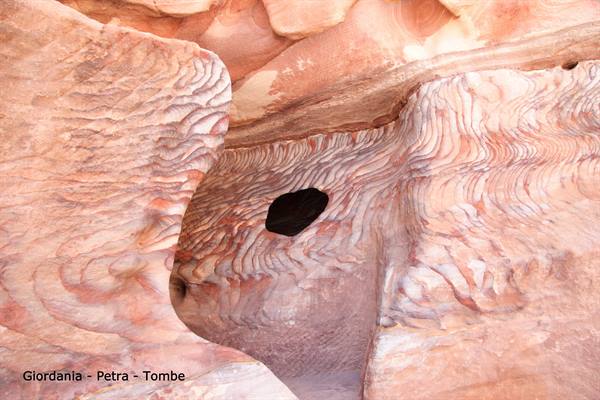 Giordania - Petra - le tombe