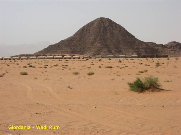 Giordania - Wadi Rum - il treno di Laurence d'Arabia