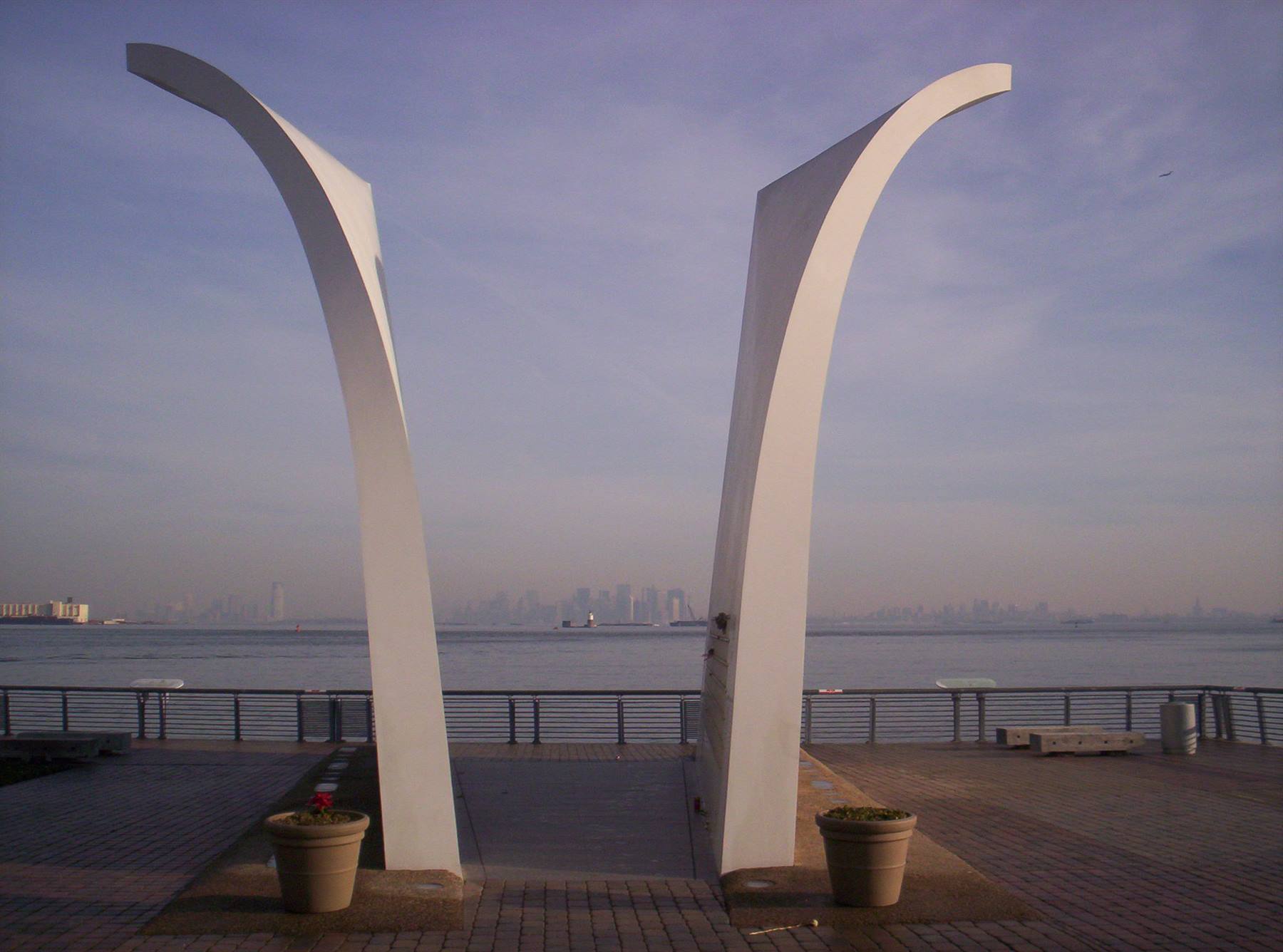 Staten Island, Monumento alle Twin Towers