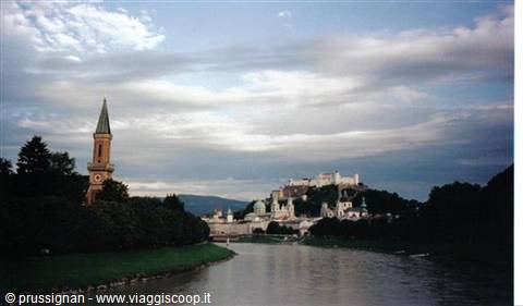 Salisburgo-il fiume Salzach e la fortezza