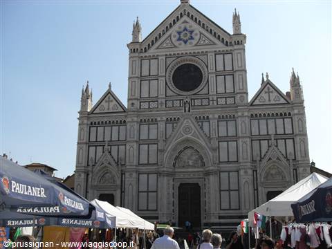 Santa Croce, tra birra e wurstel