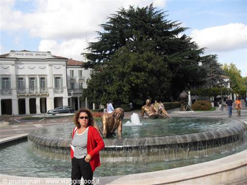 fontana nella piazza centrale di Abano