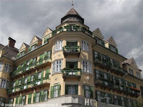palazzi sul lungolago
