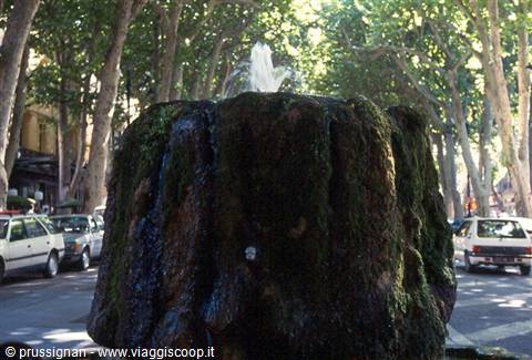 Aix en Provence, la fontana dall'acqua calda