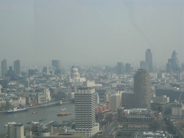 Saint Paul's Cathedral e il Swiss Re Tower