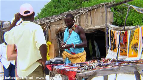 Watamu: venditori di souvenirs
