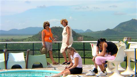 Tsavo East: sulla terrazza del Voi Safari Lodge