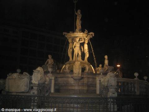La Fontana del Nettuno (sec. XVI), via Medina