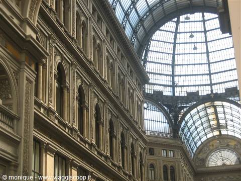 L'interno della galleria