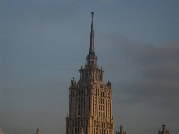 La vetta dell'hotel Ukraina