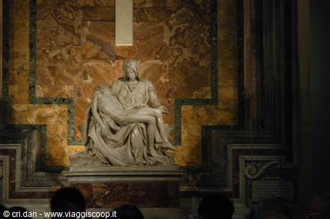 La Pietà di Michelangelo