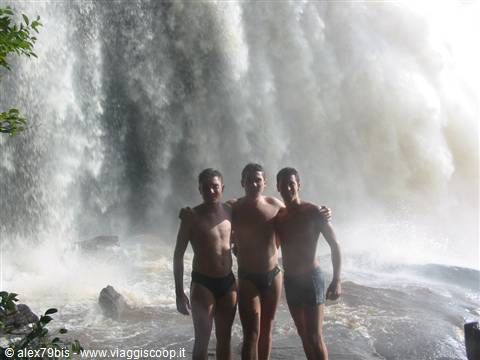salto el sapo - laguna di canaima