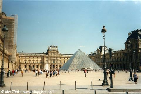 IL LOUVRE