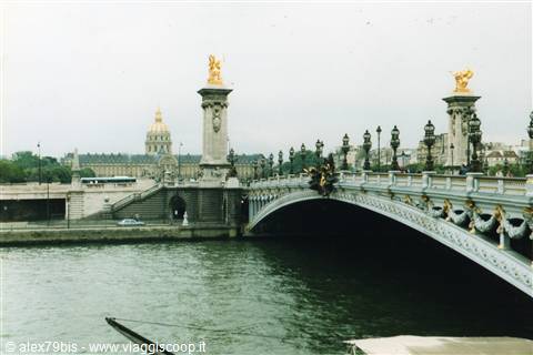 L'HOTEL DES INVALIDES VISTO DALLA SENNA