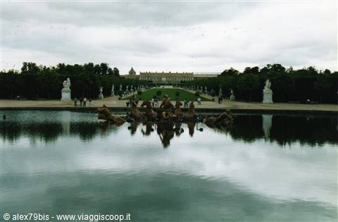 VERSAILLES