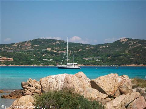 isola piana, c'è chi ci arriva in barca noi ci siamo arrivati a nuoto