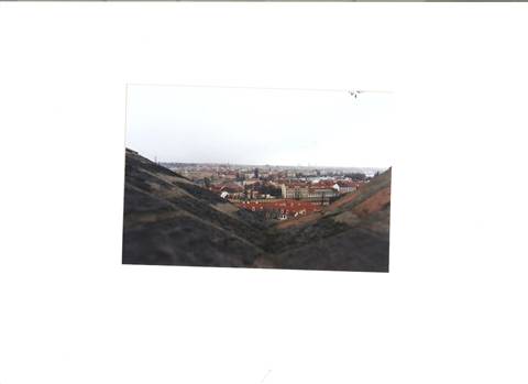 Praga dalle mura antiche della città