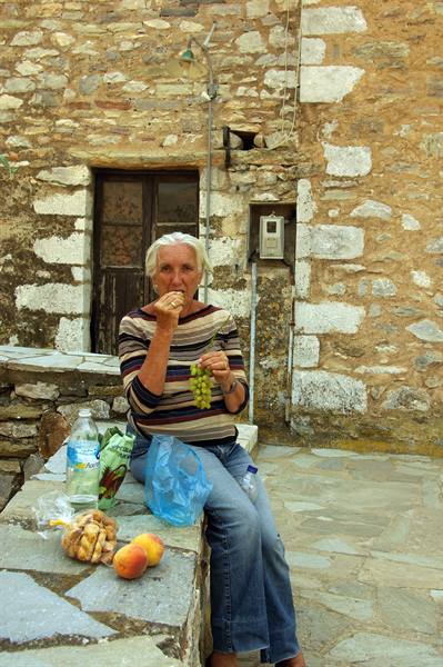 Colazione a Vathia