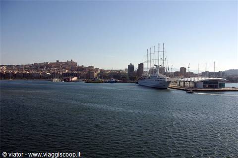 Arrivo nel porto di Cagliari