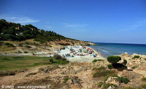 La spiaggia del Pinus Village