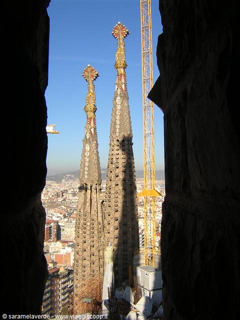VISTA DALL'ALTO DELLA SAGRADA FAMILIA
