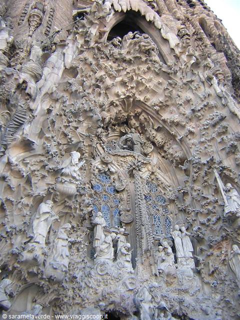 PARTICOLARE DELLA SAGRADA FAMILIA