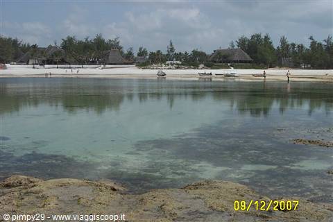 watamu baia barracuda inn