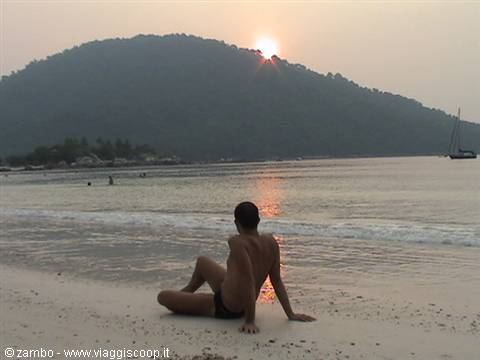 Tramonto sulla spiaggia