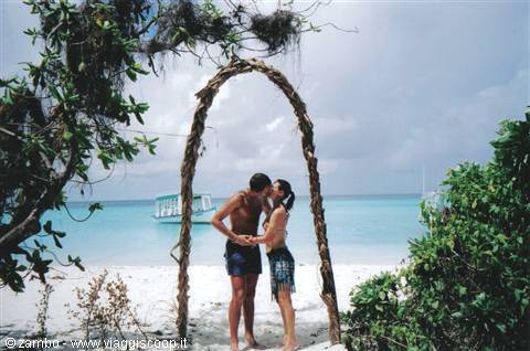 Bacio Sull'isola deserta