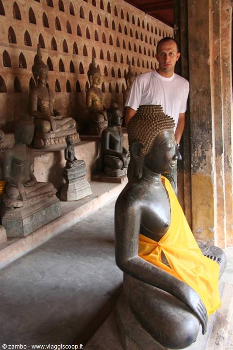 Claudio - Tempio - Vientiane