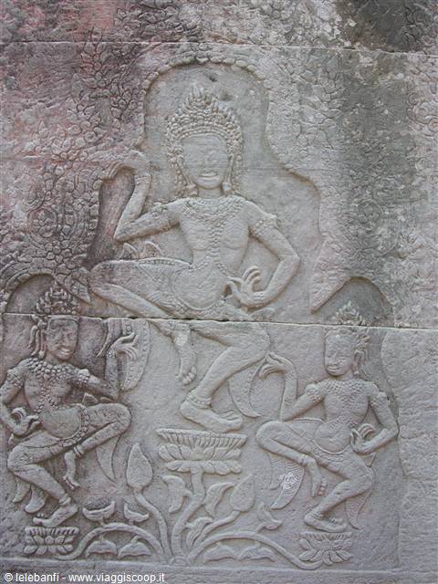Bayon - Bassorilievi - Danzatrice