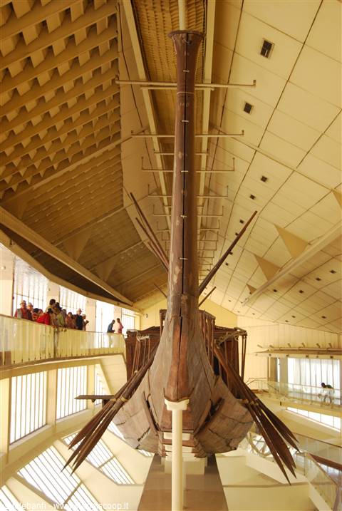 Il Cairo - La barca del Faraone
