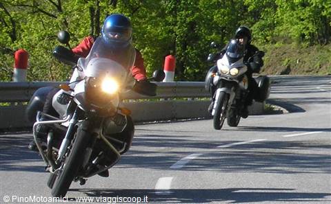 in moto sulle strade della Provence