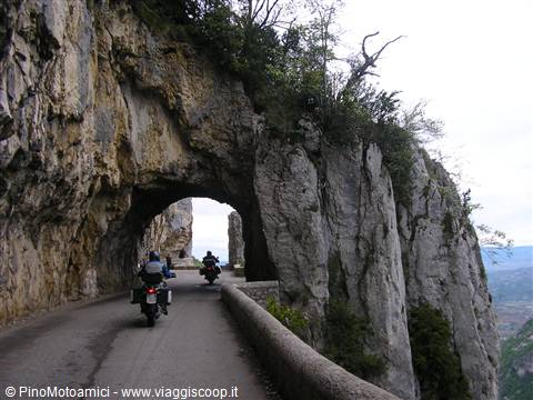 La Route de Combe Laval
