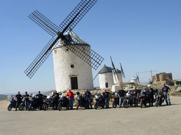il gruppo Motoamici a Consuegra
