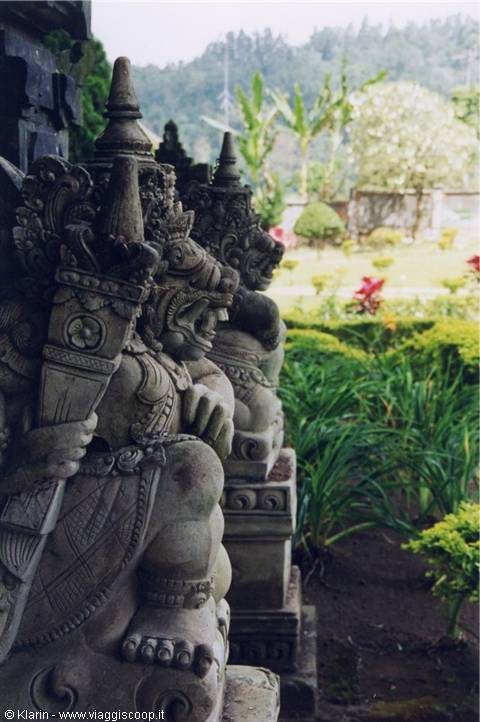 Puri Danau Bratan