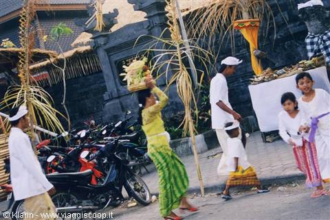 Odalan nel tempio di Jimbaran