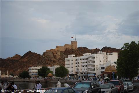 Mutrah Fort, e Le Corniche di Muscat