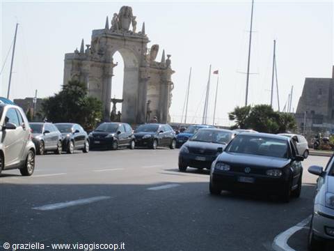 NAPOLI ARCO DI CAROSELLO