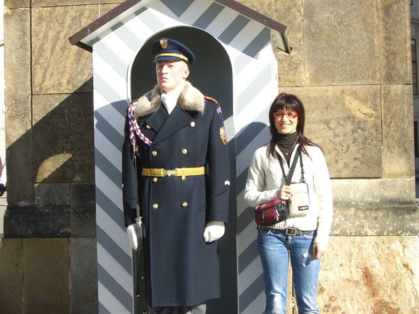 Con la guardia del castello