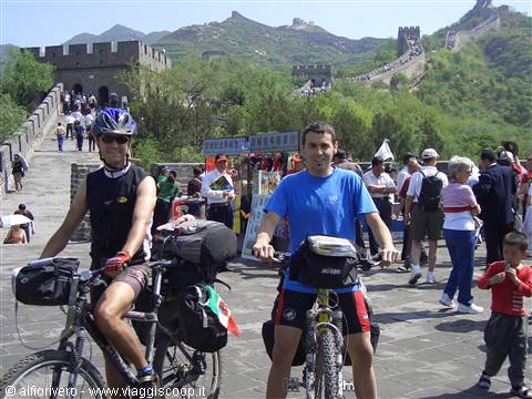 Sulla Grande Muraglia con le bici