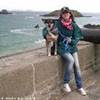 VALENTINA E LUCKY LUNGO LE MURA DI ST.MALO (BRETAGNA)  FRANCIA 