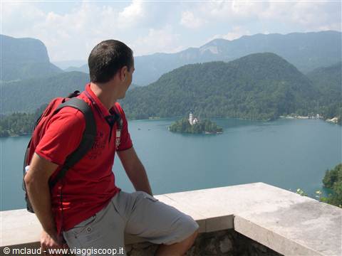 UNO SGUARDO SUL LAGO DI BLED