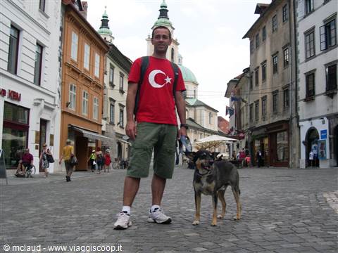 PASSEGGIANDO PER IL CENTRO DI LUBIANA