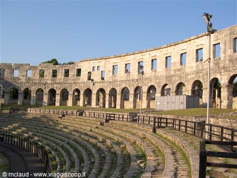 IL MAESTOSO ANFITEATRO DI PULA