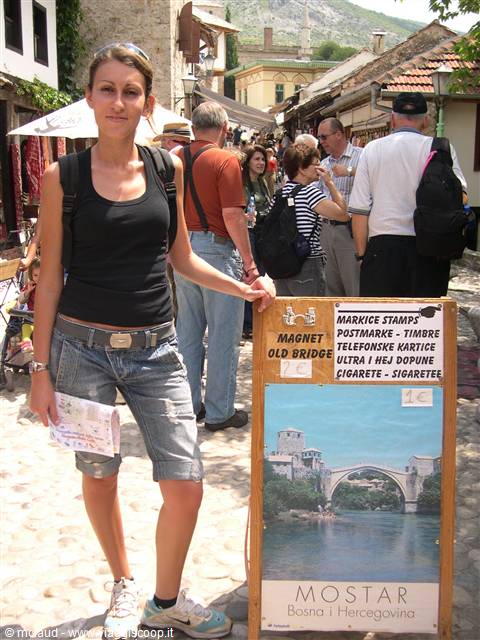 VALENTINA  TRA I VICOLI DI MOSTAR